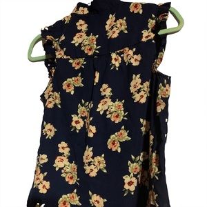 A&M Floral Short Sleeve Blouse Size 8